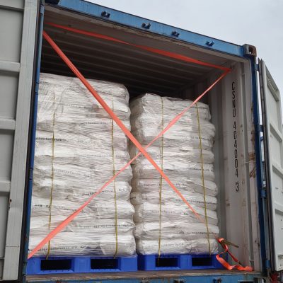 gelatin powder loading to container
